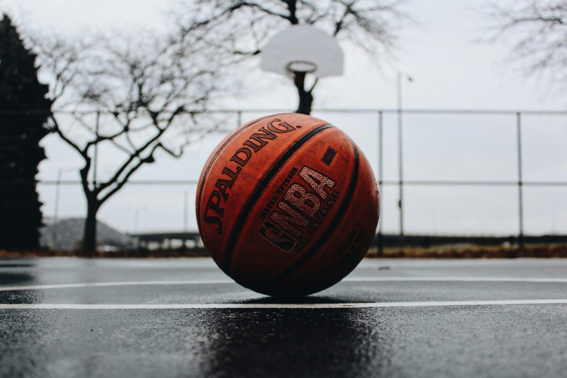 Playoff-urile NBA: Pacers obțin o victorie categorică în meciul 4, iar Cavaliers îl pierd pe Donovan Mitchell din cauza unei accidentări la gleznă